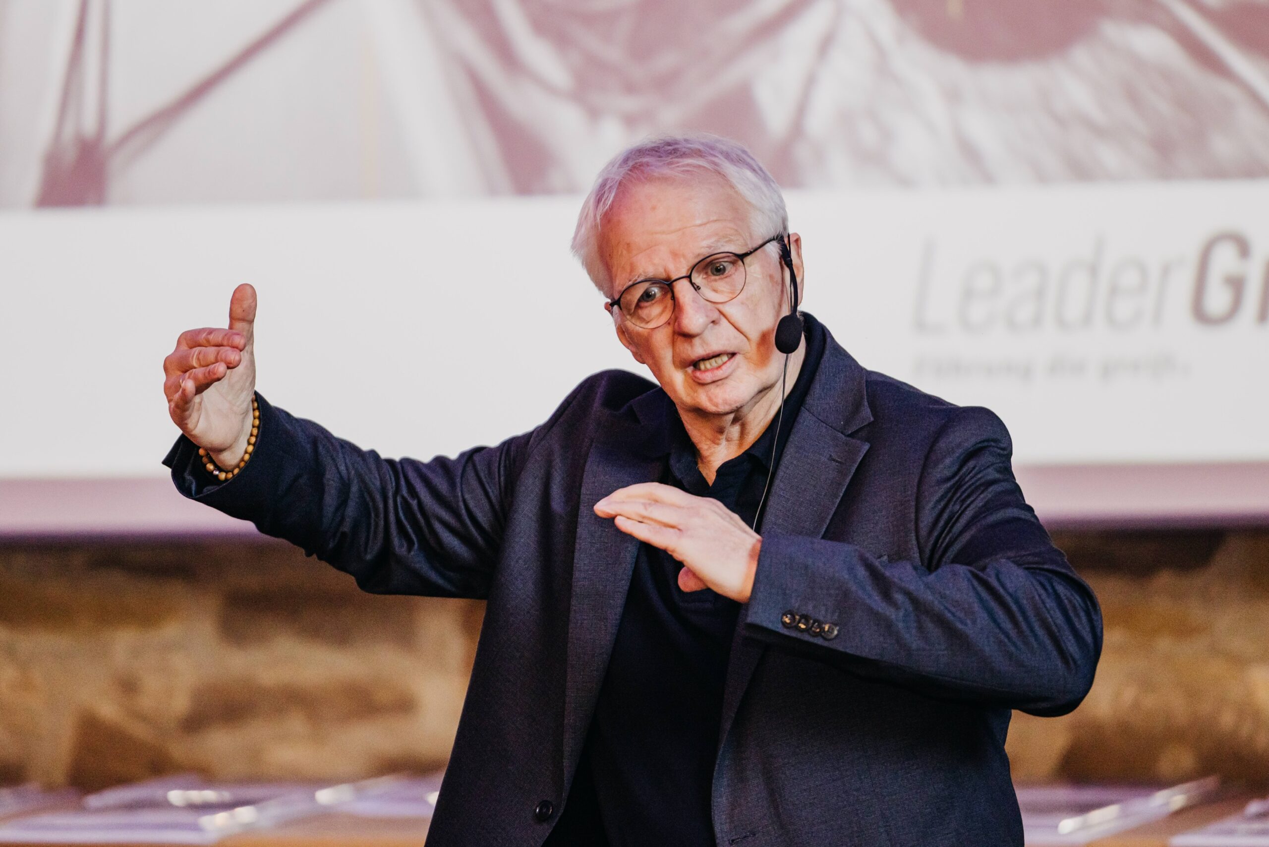 Theo Bergauer auf der Bühne – Keynote Speaker